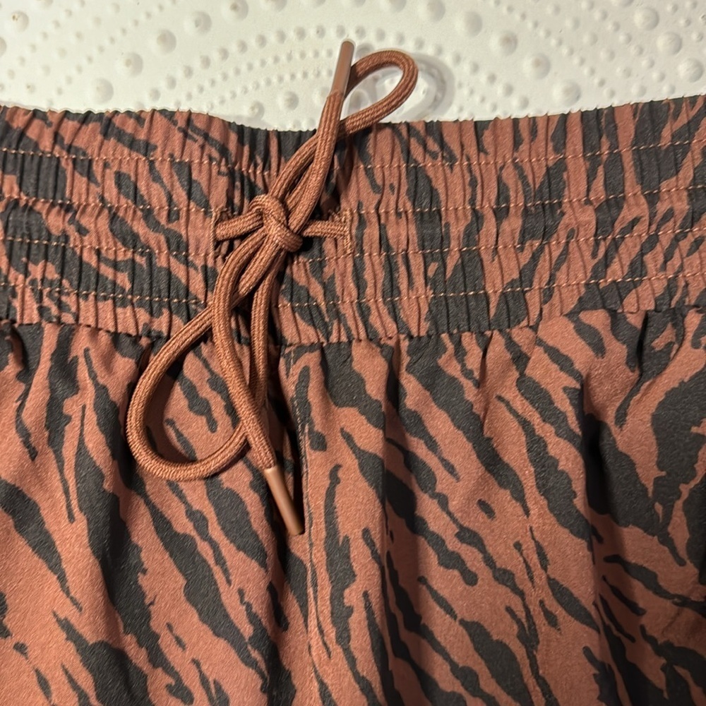 Gap Fit Tiger Stripe Pants